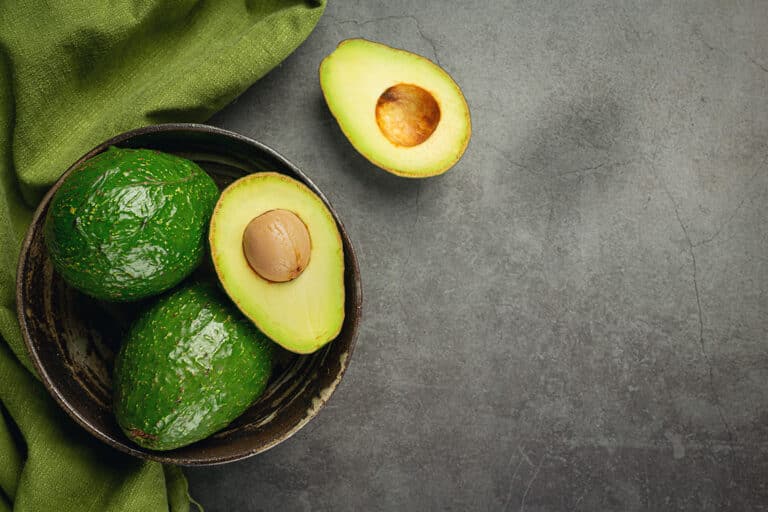 testostérone : assortiment d'aliments naturels favorisant la testostérone