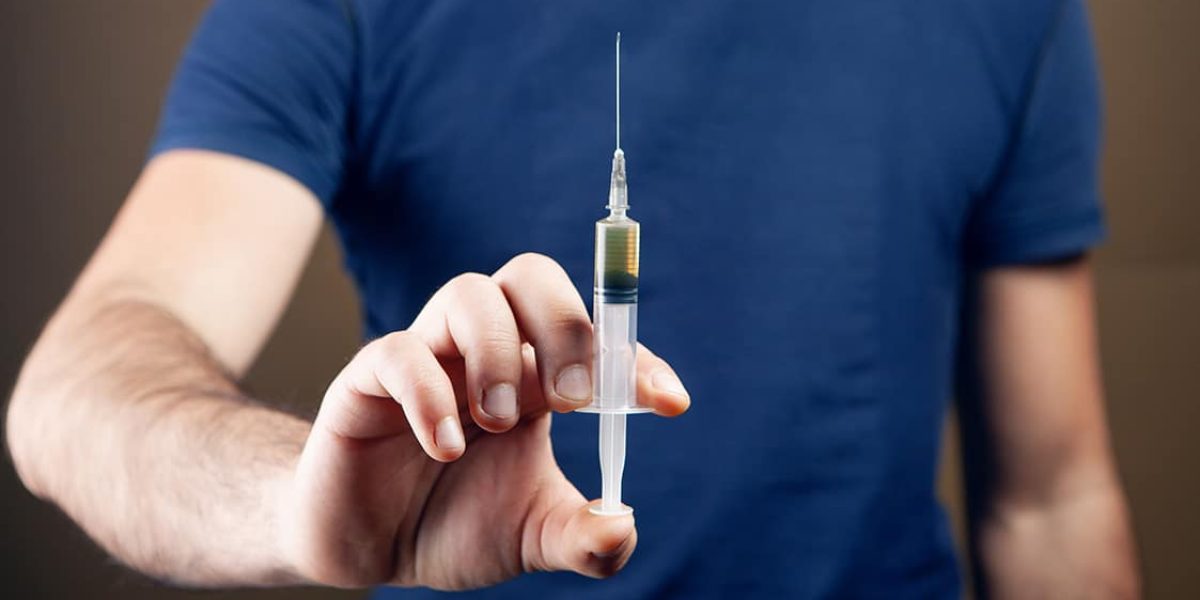 testostérone : homme en bonne santé pratiquant une activité physique